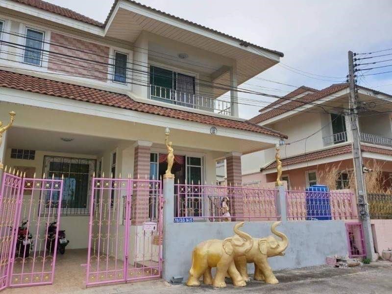 Eakmongkol Village 1 - 4 Bedrooms House For Sale  - บ้าน -  - 