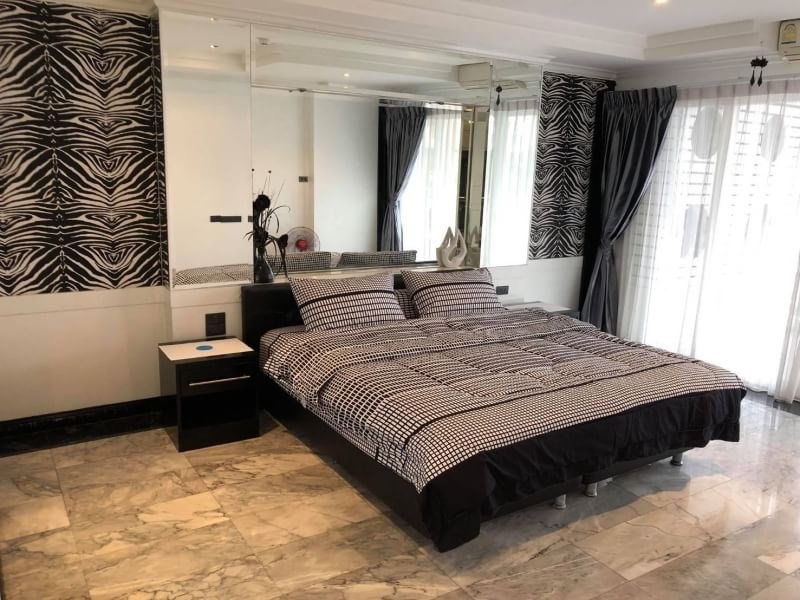 Royal Hill & Spa Condotel - 3 Bedrooms For Sale  - คอนโด -  - 