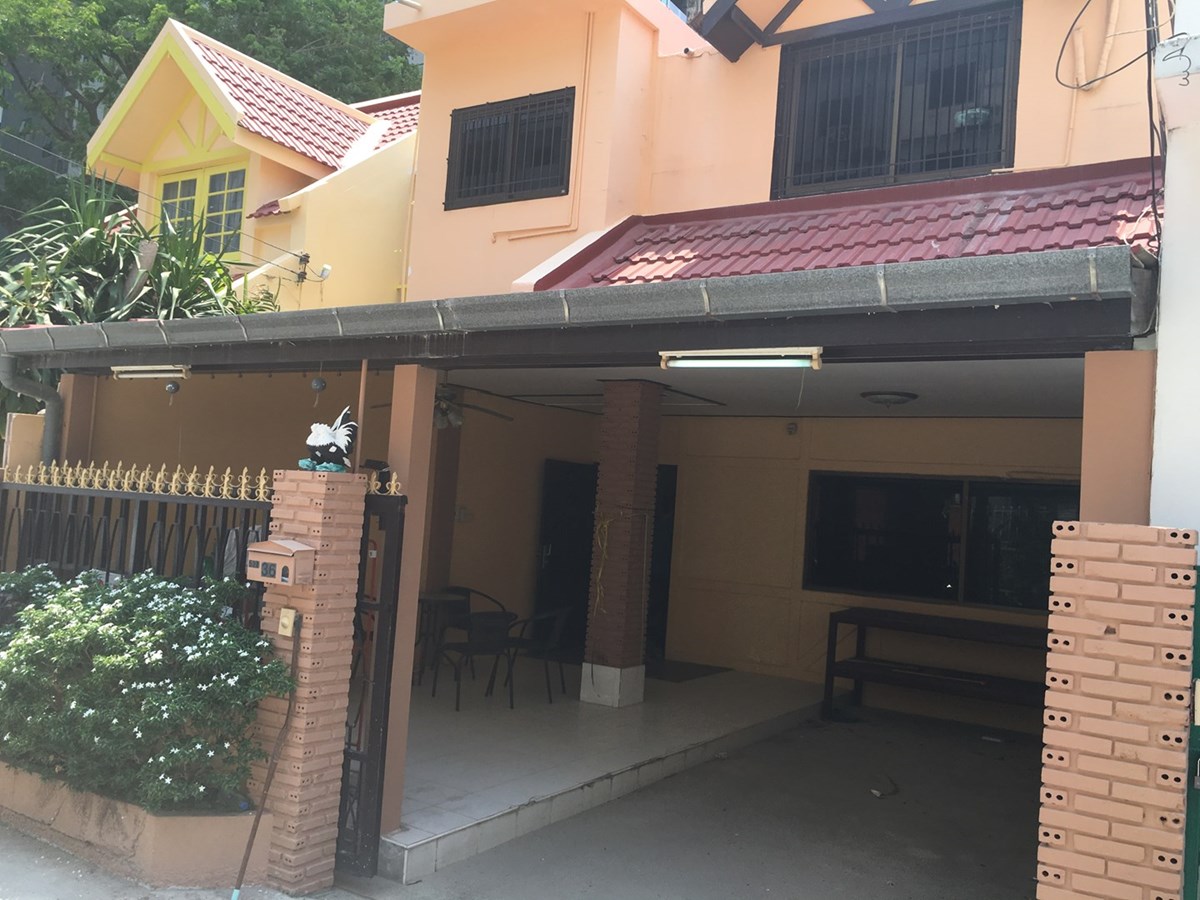 Central Pattaya - 4BR house for sale - บ้าน - Central Pattaya - 