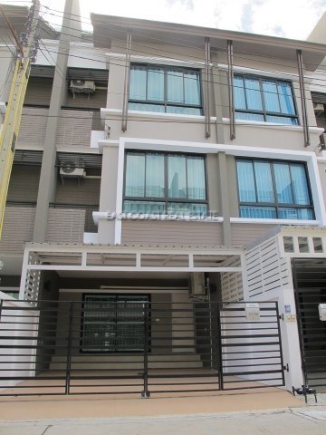 Town Home at South Pattaya - ทาวน์เฮ้าส์ - เมืองพัทยา - Pattaya City